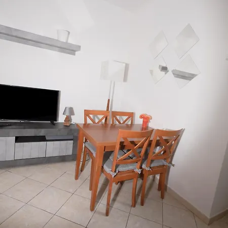 Apartment Delightful Close To The Center *