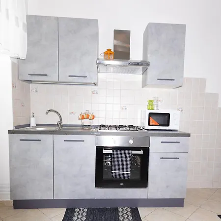 Apartment Delightful Close To The Center